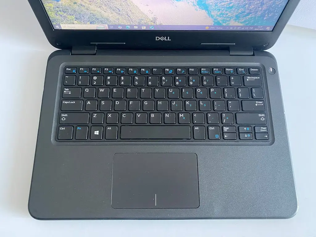 Ноутбук Dell Latitude 3310 (i3-8145U / 8GB / SSD 256GB nVME / 13.3" HD) Refurbished - фото 9