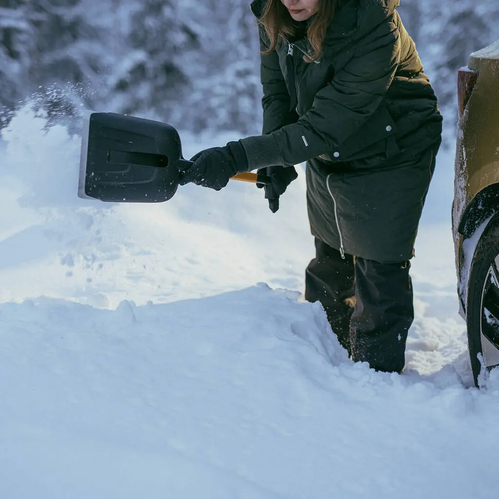 Автомобільна лопата Fiskars Plus (1079857) - фото 3