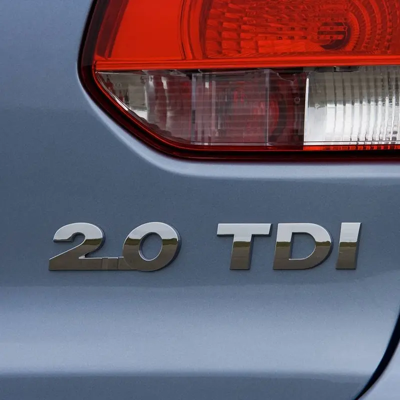 Емблема напис 2.0 TDI Passat 2011-2015 скотч Xром - фото 3