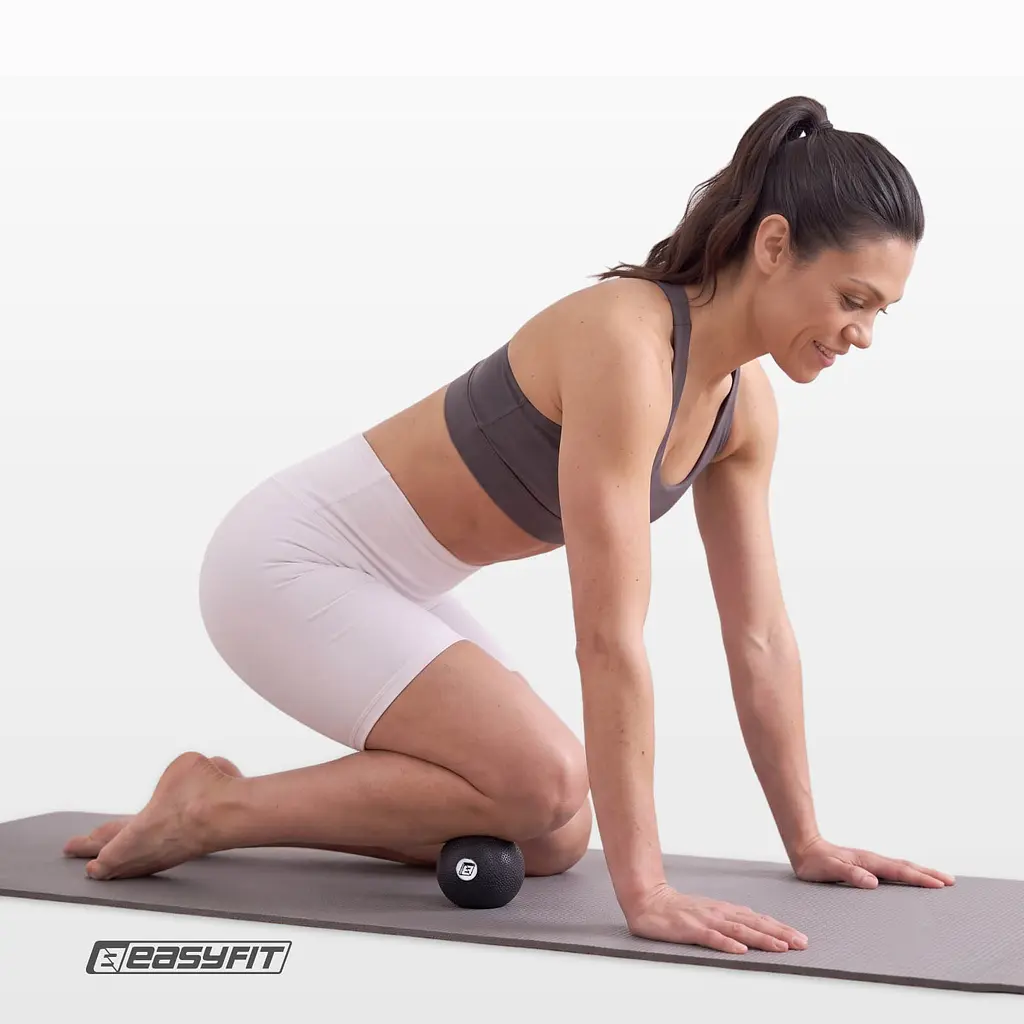 Масажний м'ячик EasyFit EPP 8 см - фото 7