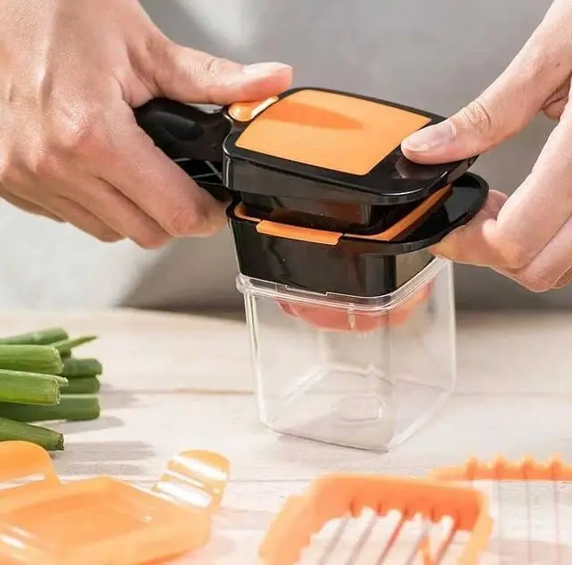 Зручна овочерізка Nicer Dicer Quick 5 в 1 універсальна кухонна терка з гострими лезами та контейнером - фото 3