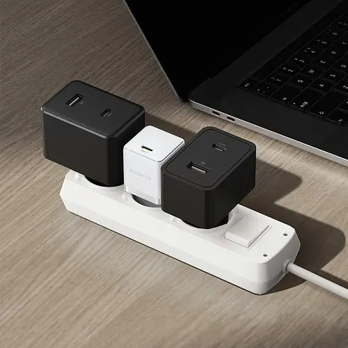 Мережевий зарядний пристрій Baseus Palm Fast Charger 1C 30W + Cable Type-C to Type-C білий P10111605213-01 - фото 4