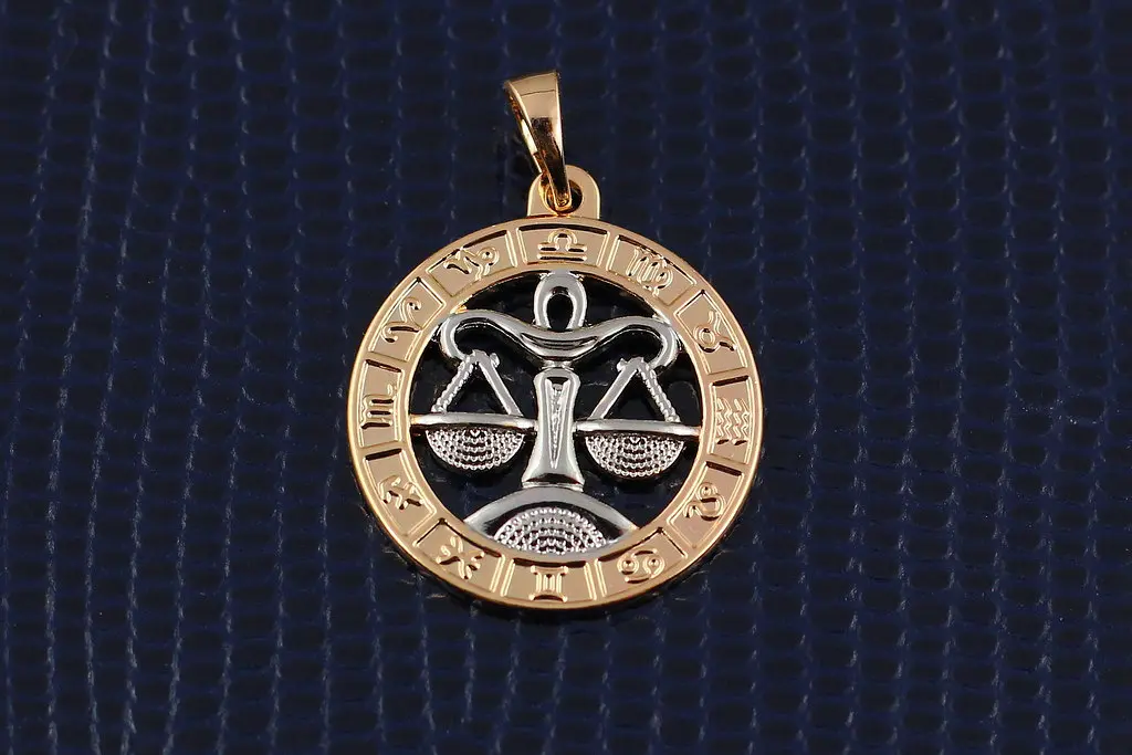 Кулон зодіак Xuping Jewelry терези з родієм 2 см золотистий