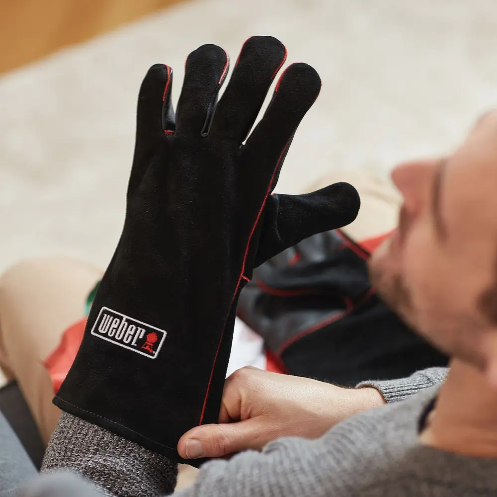 Шкіряні рукавички для гриля Weber (17896) - фото 2