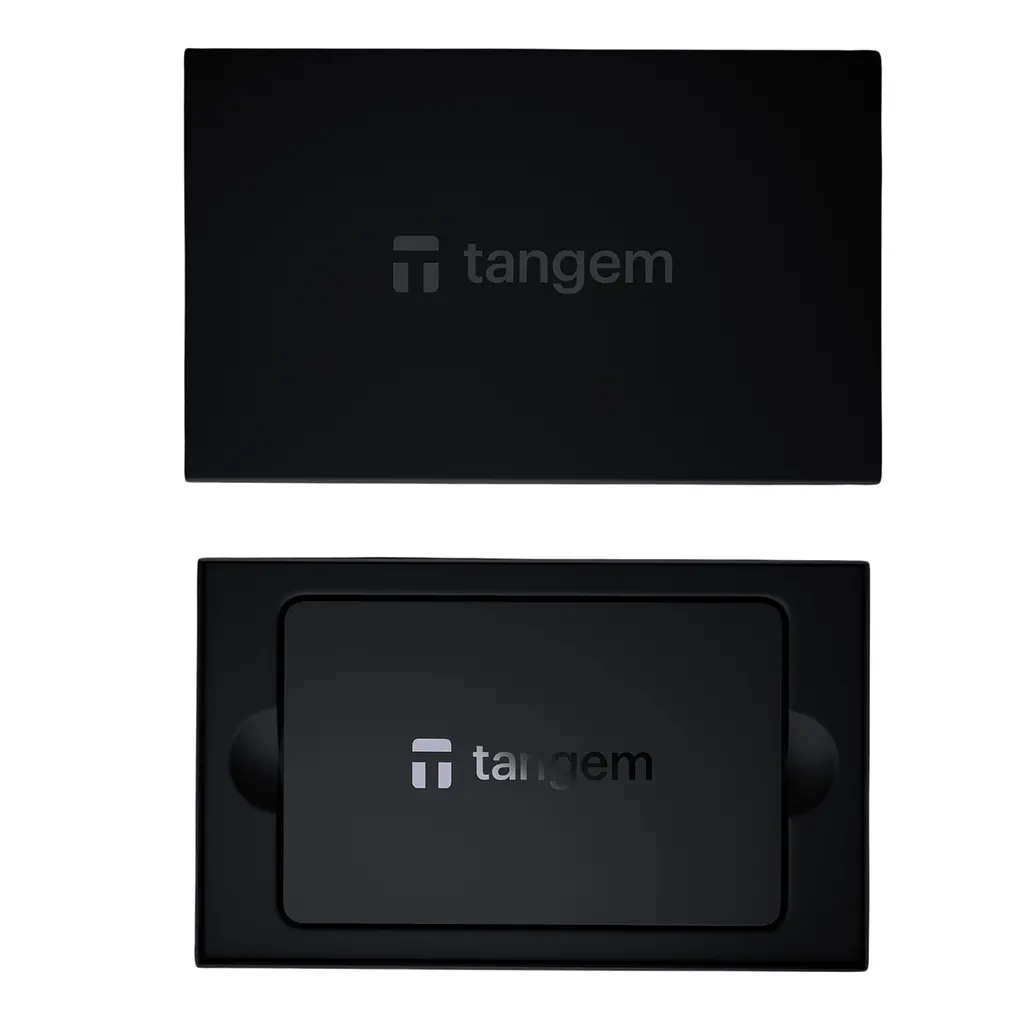 Криптогаманець Tangem Wallet 2.0 набір з 3 карток Black (TG128X3-B) - фото 6