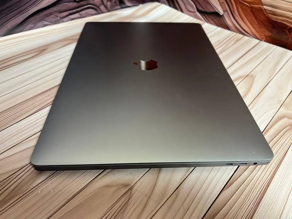Ноутбук Apple MacBook Pro 16" i7-9750H/32/512 (C02DR63TMD6R) Б/в - фото 5