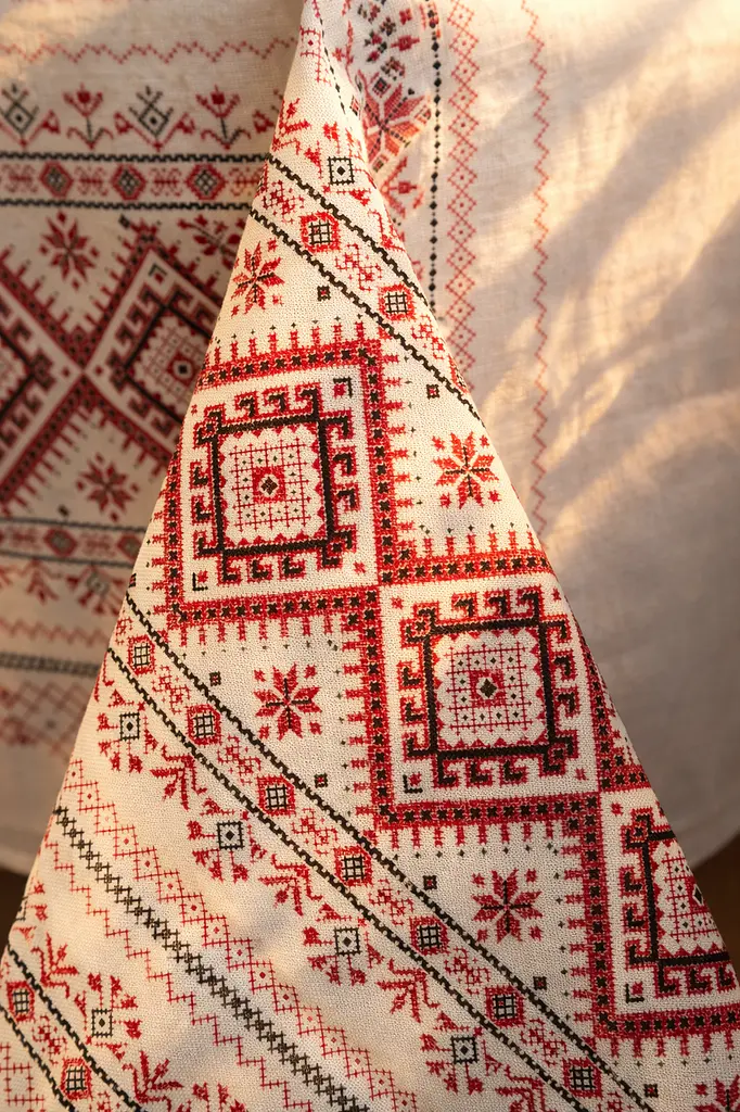 Скатертина Ecotton 150х180 см бавовняна в етно стилі з українською вишивкою біла (23699) - фото 7