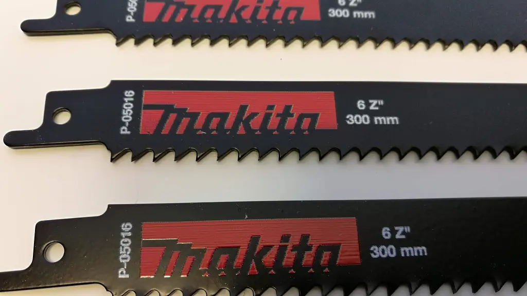 Набір полотен HSS 300 мм по дереву для шабельної пили Makita P-05016 (5 шт) - фото 3
