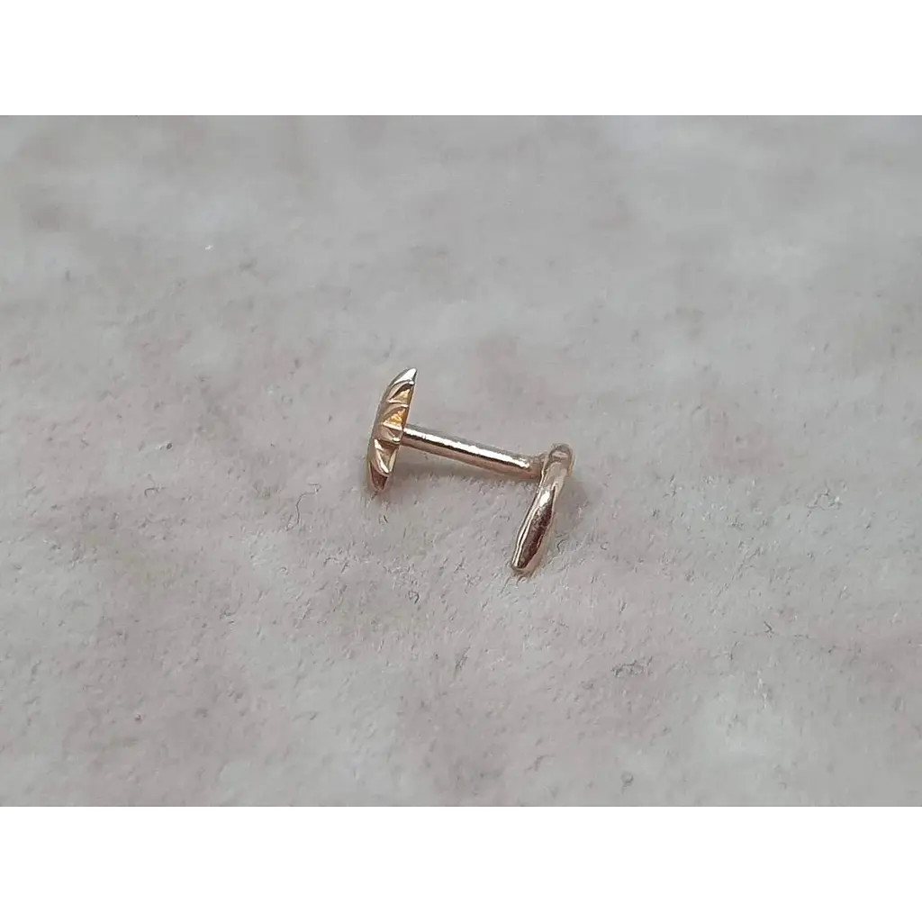 Золотая серьга-пирсинг в нос Dear. 1007 - фото 2