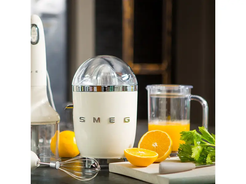 Соковитискач Smeg CJF11CREU - фото 7