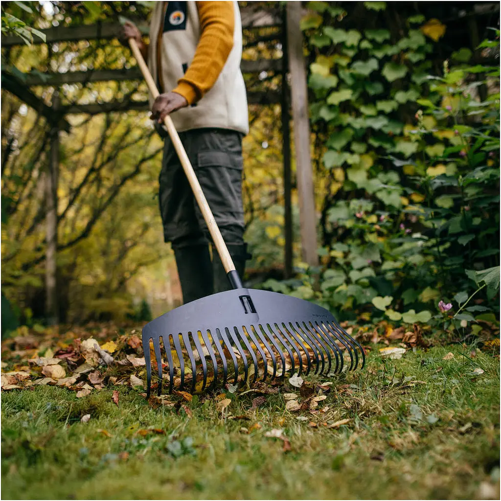 Граблі віялові Fiskars Solid (1080009) - фото 3