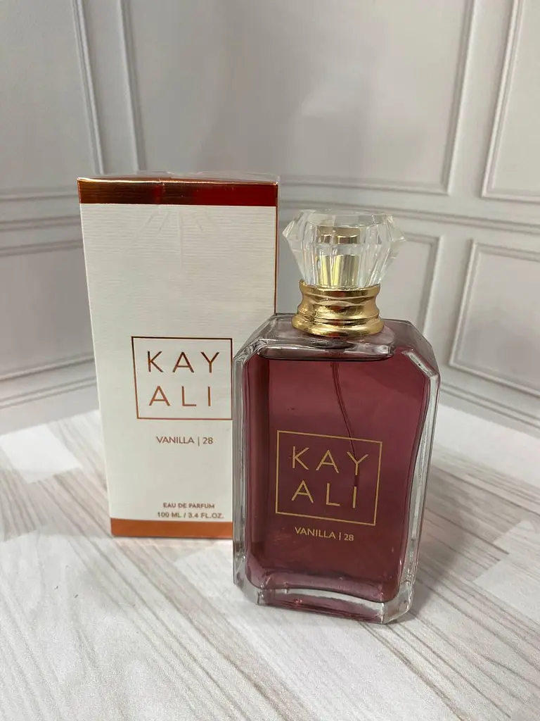 Жіночі парфуми Kayali Vanilla | 28 Eau de Parfum 100 мл — солодкий східно-гурманський аромат із ваніллю, карамеллю, коричневим - фото 3