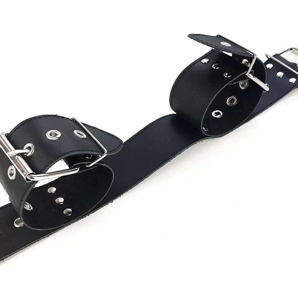Нашийник з натуральною шкірою Art of Sex - Bondage Collar with Handcuffs Art of Sex SO6618 95289 - фото 2