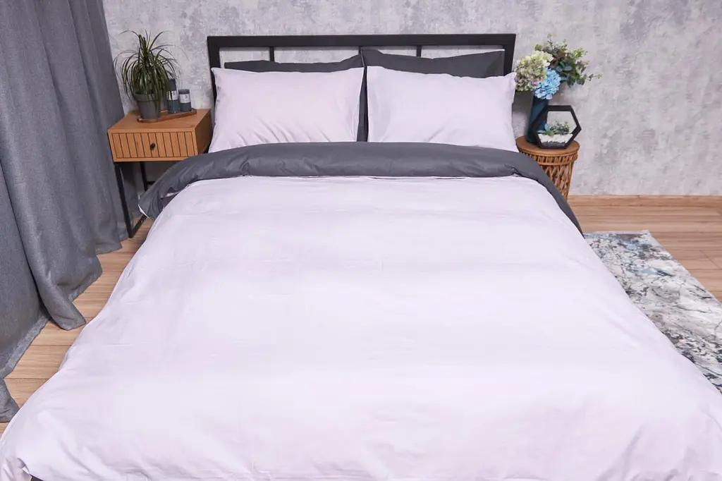 Комплект постільної білизни Moon&Star Бязь Gold Люкс Orchid Gray полуторний євро 160х220 наволочки 4х70х70 - фото 3