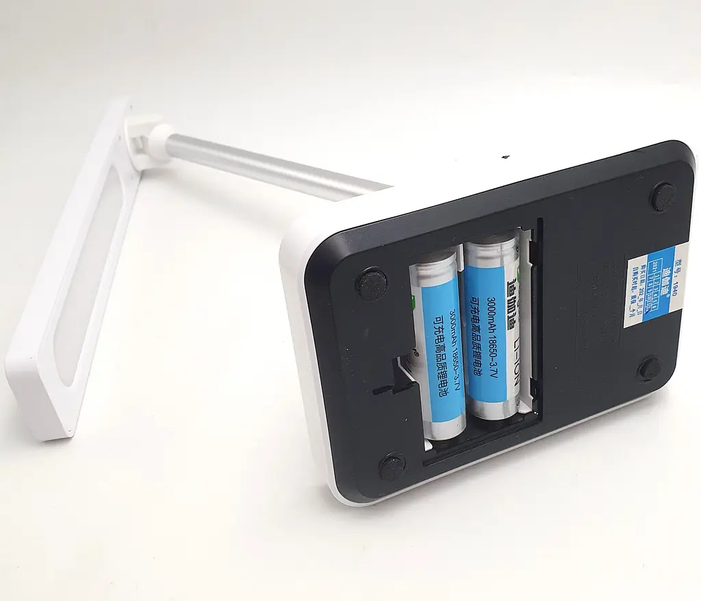 Настільна LED-лампа 40 см сенсорна світлодіодна 4 W акумуляторна (знімні 2 × 18650 6000 mAh) 3000–6000 K Digad 1940 - фото 5