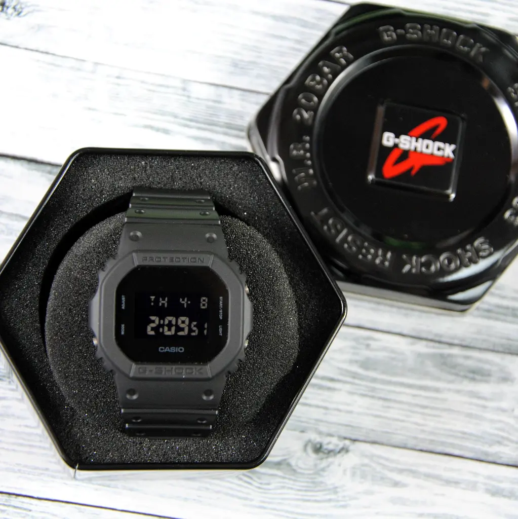 Годинник Casio DW-5600BB-1ER - фото 8