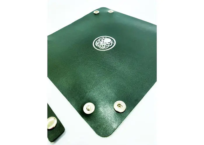 Настольная игра Планета Ігор Лоток для кубиков Ктулху (зеленый) (Dice tray Cthulhu green) (pi-dt010) - фото 2