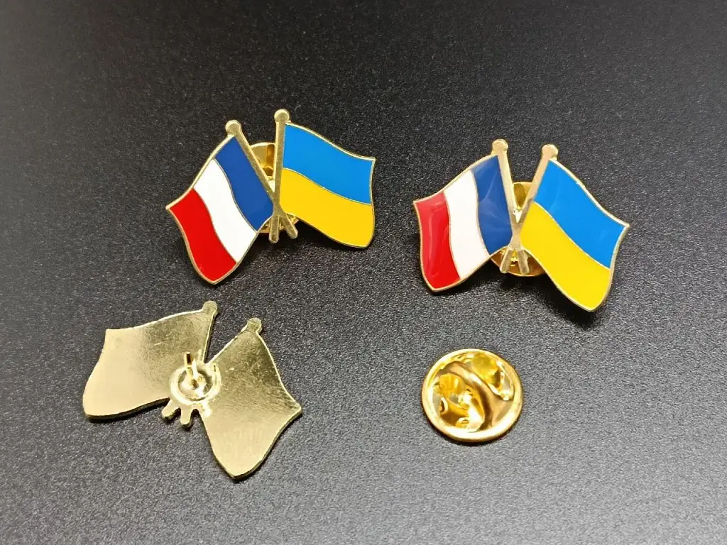 Подвійний значок-пін «Україна – Франція» 25 × 19 мм (00004) - фото 2