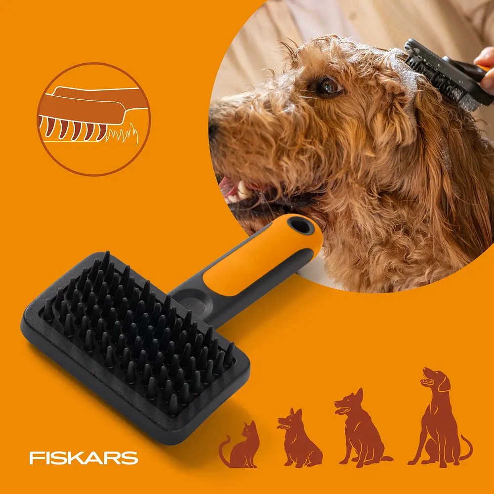 Массажная щетка для вычесывания шерсти Fiskars Massage Brush 9 см (2009140) - фото 7