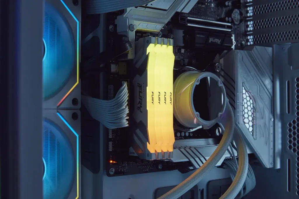 Оперативна пам'ять Kingston FURY 32 GB (2x16GB) DDR5 6400 MHz Renegade RGB (KF564C32RWAK2-32) - фото 3