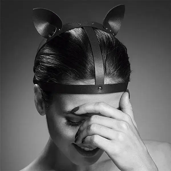 Маска кішечки Bijoux Indiscrets Maze - Cat Ears Headpiece Black, екошкіра - фото 3