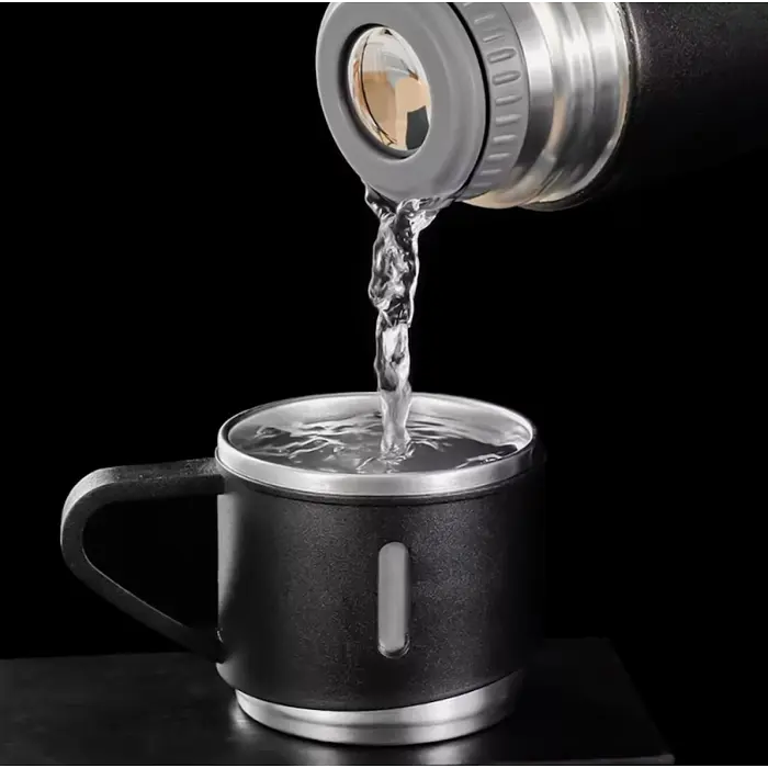Подарунковий набір Vacuum Flask SET, термос з нержавіючої сталі 500 мл та 3 чашки чорний - фото 4