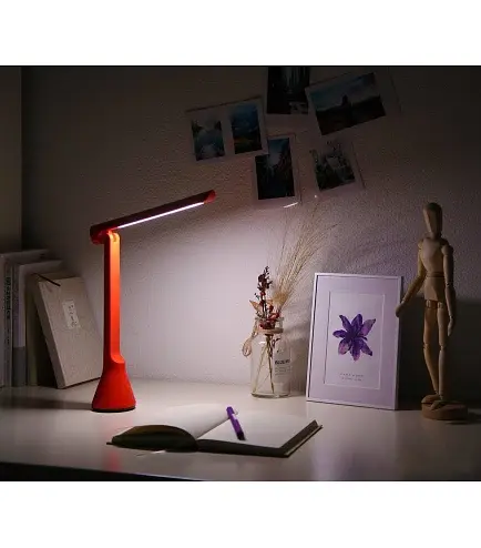 Настільна лампа Yeelight USB Folding Charging Small Table Lamp 1800mAh 3700K YLTD11YL YLTD112CN Red - фото 3