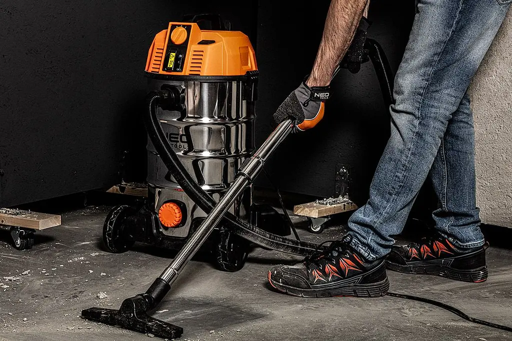 Пилосос професійний Neo Tools 1600 Вт 18 кПа контейнер 35 л HEPA колеса - фото 6