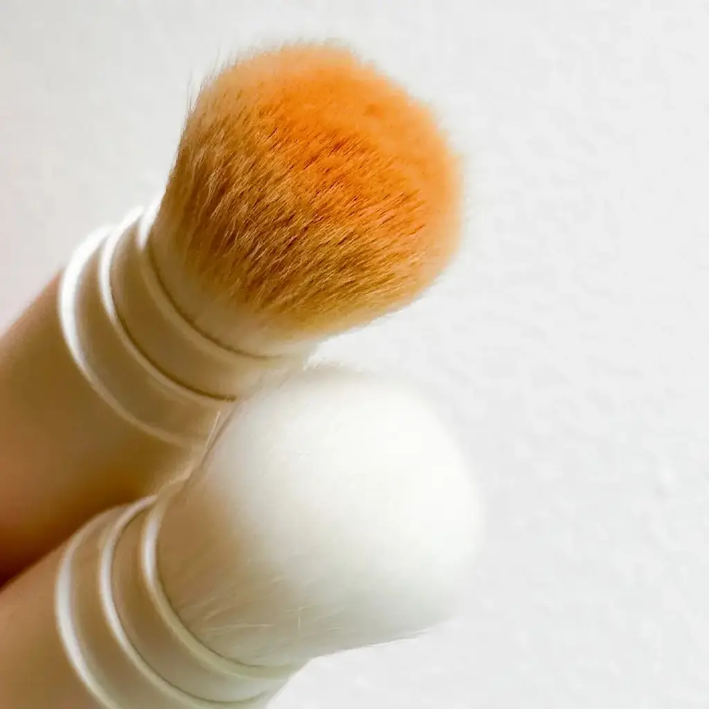 Сонцезахисна мінеральна пудра прозора з SPF 30+ Perfect Protection Sun Mineral Brush Powder Sheer Matte Hillary 4 г - фото 6