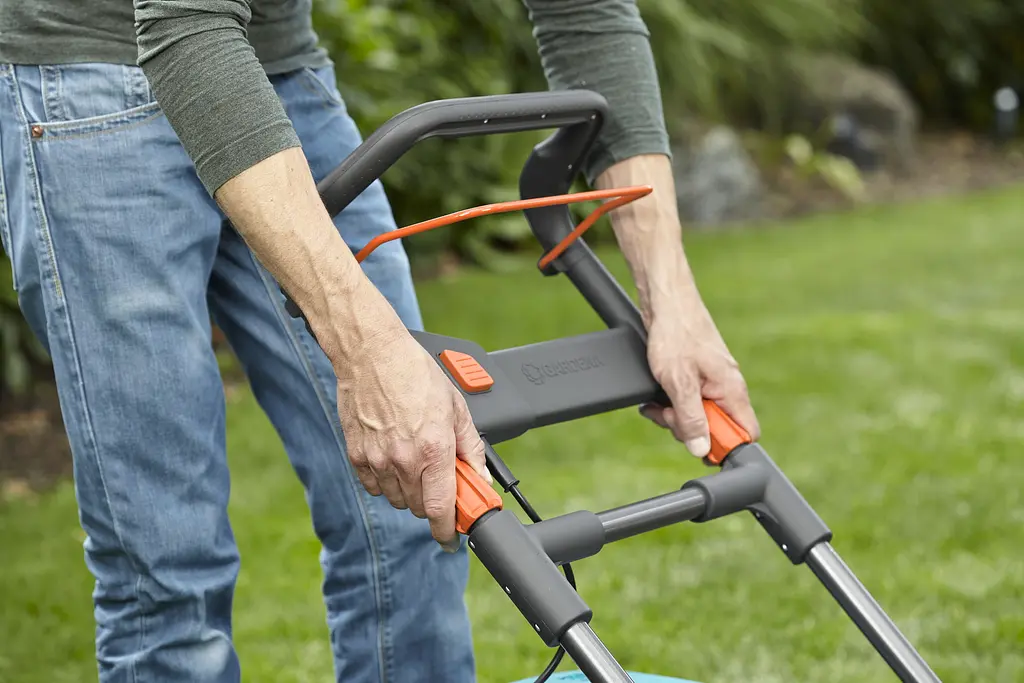 Електрична газонокосарка Gardena PowerMax 1800/42 з мульчуванням (05042-20) - фото 2