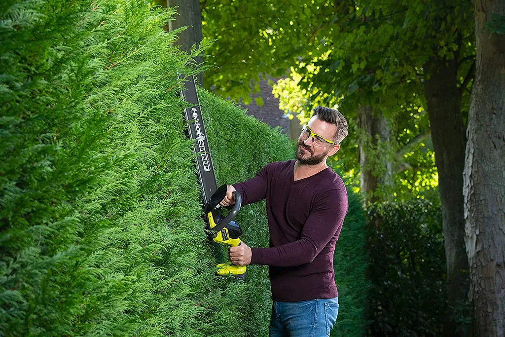 Кущоріз RYOBI ONE+ RY18HT55A-0 без АКБ та ЗП 5133004909 - фото 2