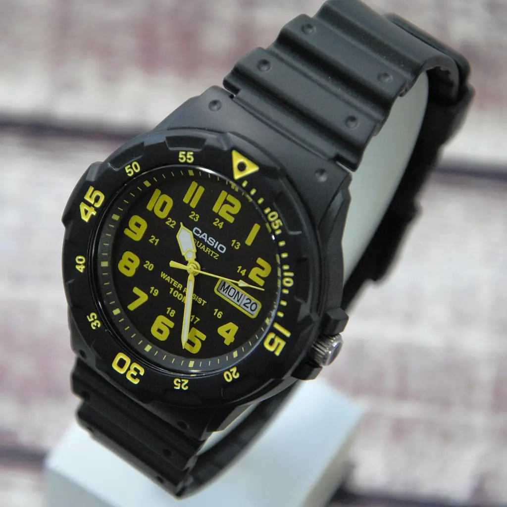 Годинник Casio MRW-200H-9BVEF - фото 4