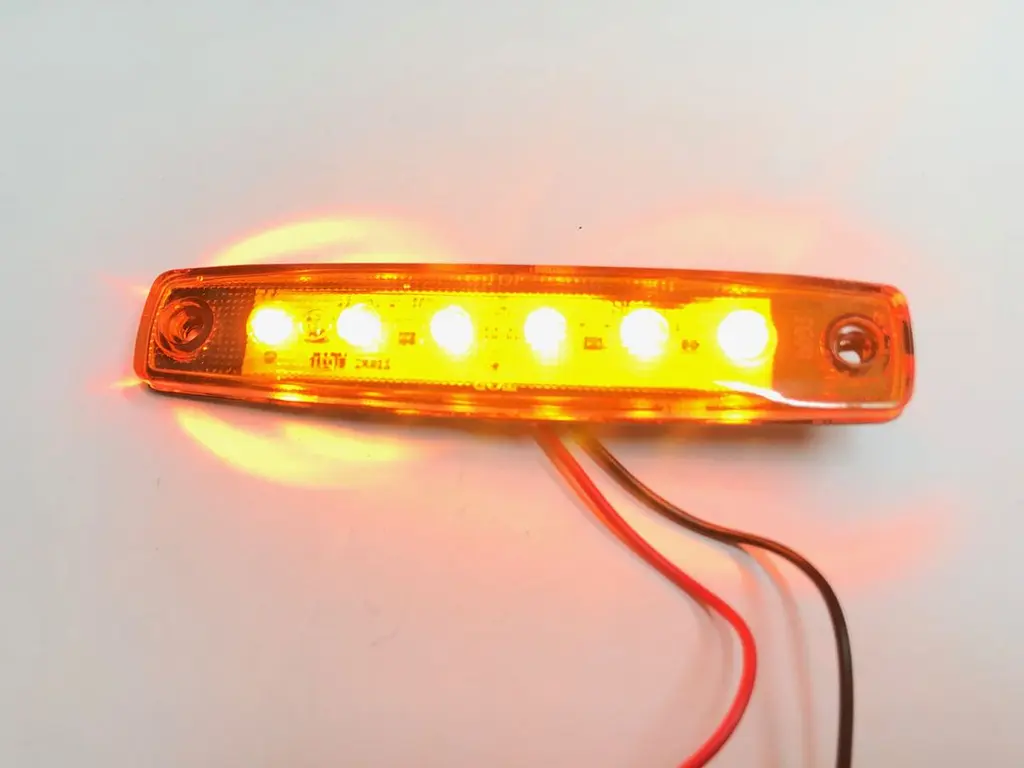 Габарит LED прямокутний 100х10 мм / 12/24V / 6 діодів / Помаранчевий 1 шт. (MRT 104 K 010) - фото 2
