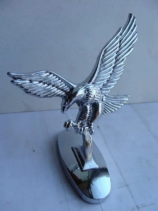 Емблема приціл на капот EAGLE Хром сплав на скотчі (Завод) - фото 2