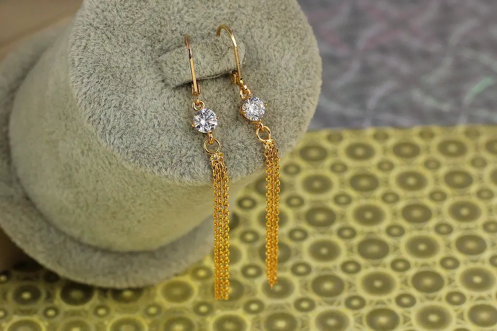 Сережки Xuping Jewelry підвіски якірні позначки з каменем 6,5 см золотисті - фото 2