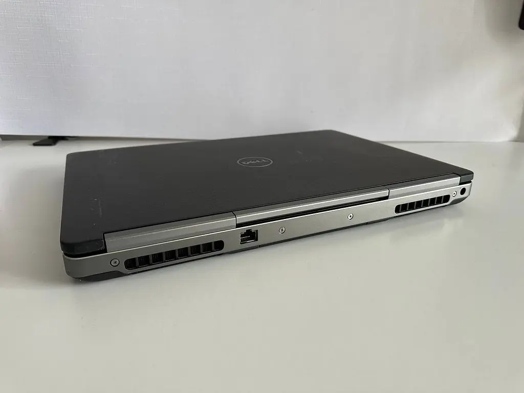 Ноутбук Dell Precision 7520 15.6" (i7-6820HQ / 16GB / SSD+HDD / Quadro M2200 4GB) Refurbished - фото 11