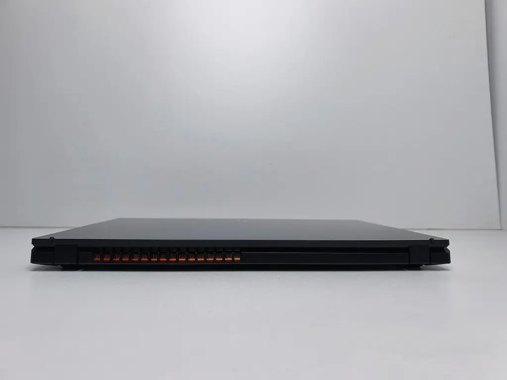 Ноутбук Acer Nitro V15 ANV15-52-58P7 (15.6 FHD 165 Hz, Intel Core 5 210H, 16 GB, 512 SSD, RTX 4050 6 GB, DOS) (NH.U0NAA.008) - фото 3