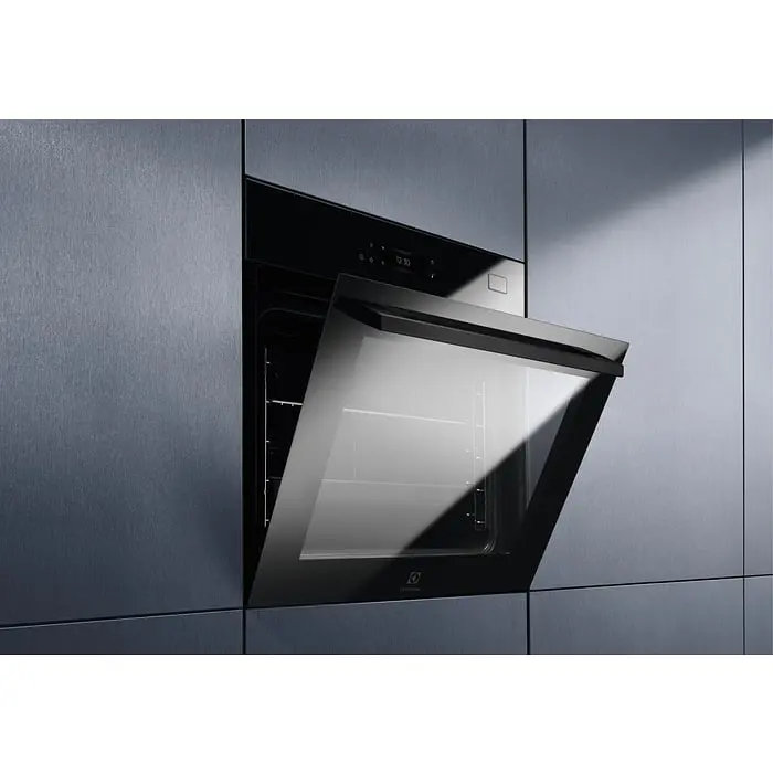 Духова шафа електрична Electrolux 70 л А++ пара дисплей конвекція фунція пароварки телескопічні напрямні чорний - фото 2