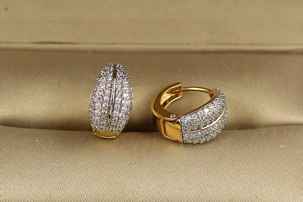 Сережки Xuping Jewelry Аббі з родієм 1,3 см золотисті