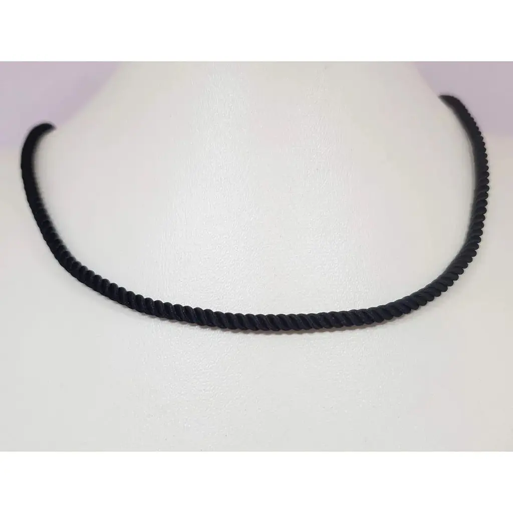 Ювелирный шнурок из текстиля Малина с серебряным вставками. 307/Р 40 60 - фото 2