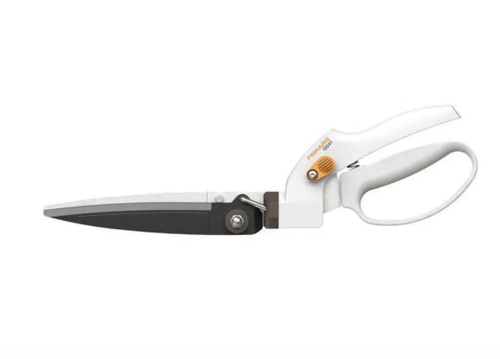 Набір Fiskars: Котушка зі шлангом Waterwheel S+ Ножиці для трави White GS41 - фото 4