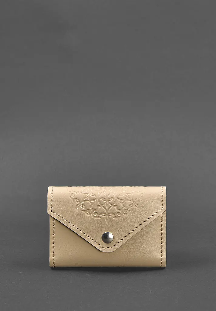 Женский кожаный кард-кейс 3.0 (гармошка) светло-бежевый с мандалой. - фото 2
