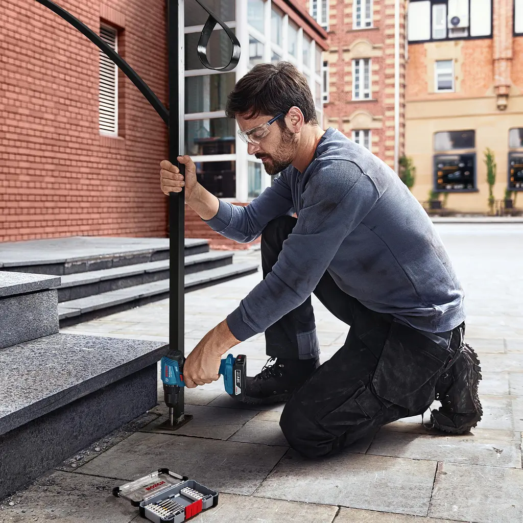 Шуруповерт-дрель аккумуляторная Professional GSR 185-LI 18В Bosch teh0025345 - фото 8