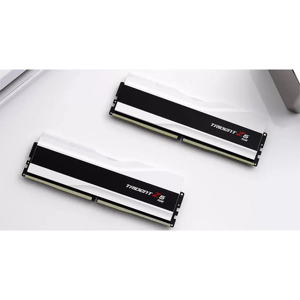 Модуль памятi DDR5 2x16GB/7200 G.Skill Trident Z5 RGB White (F5-7200J3445G16GX2-TZ5RW) - фото 5