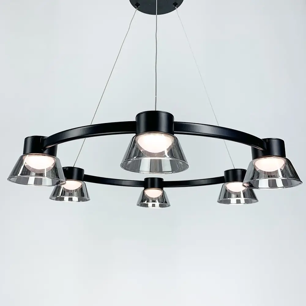 Подвесная люстра в форме кольца из серии Hildfrid Line.F Диаметр 80см - фото 4