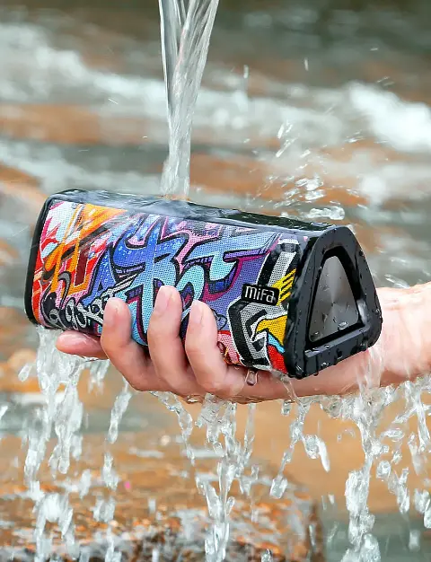 Колонка портативная Mifa A10 Plus Graffiti 20 Вт Bluetooth IPX7 - фото 2