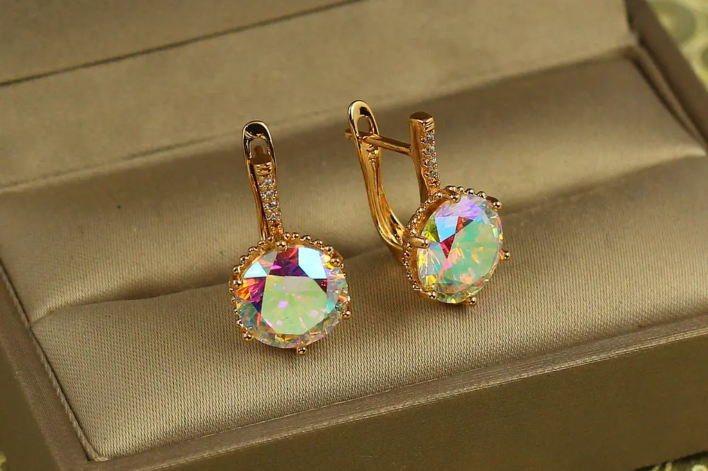 Сережки Xuping Jewelry з великим каменем хамелеон шестигранна оправа 2 см золотисті