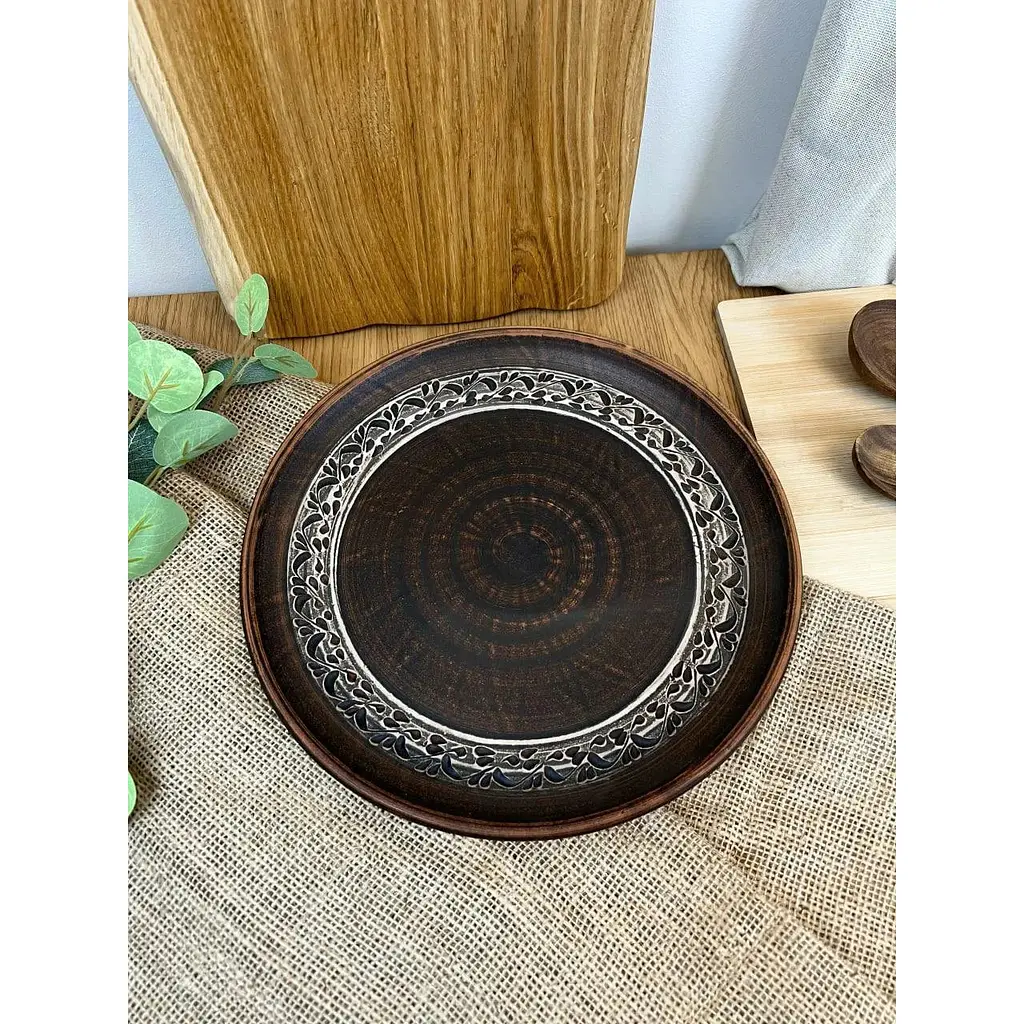 Блюдо для піци 30 см керамічне (глиняне) різьблене Ангоб - фото 3