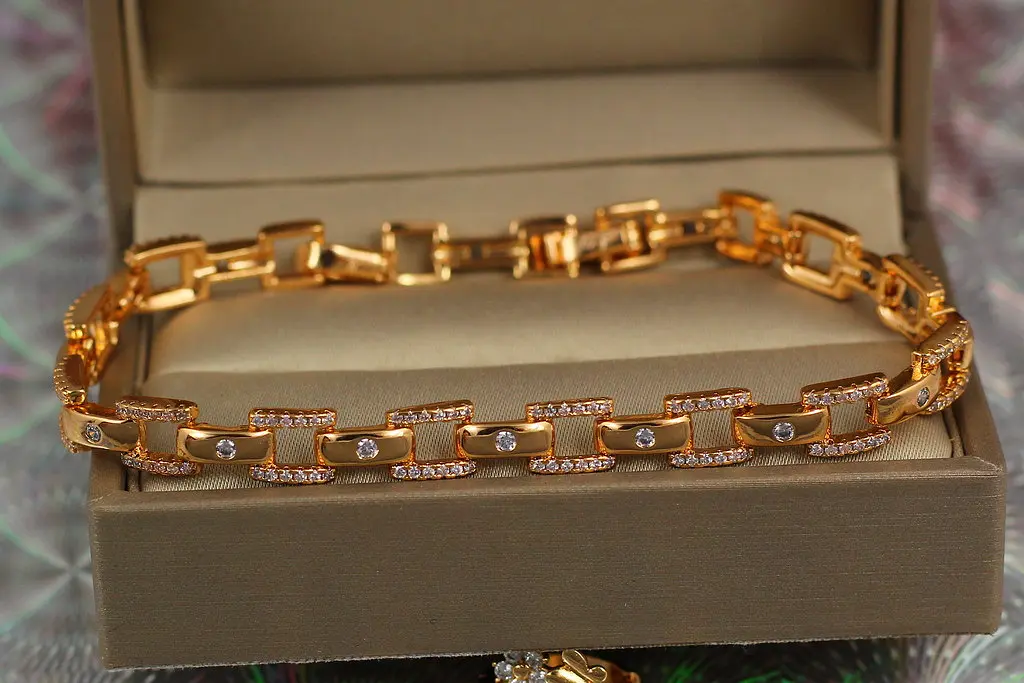 Браслет Xuping Jewelry краплі на склі 17 см 6 мм золотистий - фото 2