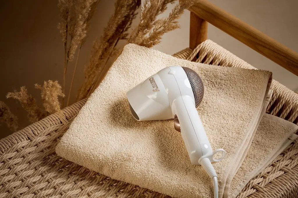 Фен дорожній Camry CR 2257, 1400 Вт концентратор 2 швидкості компактний 1 шт. білий (33705-IS) - фото 5